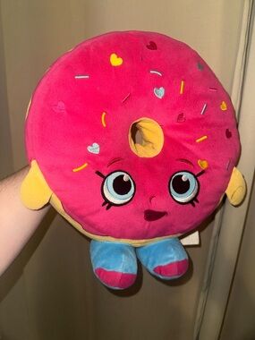 Shopkins D'Lish Donut plush pink donut sprinkles pillow time pal